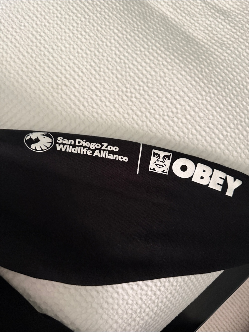 San Diego Zoo Black Hoodie Sweater - Classic Pullover - Picture 4 of 4
